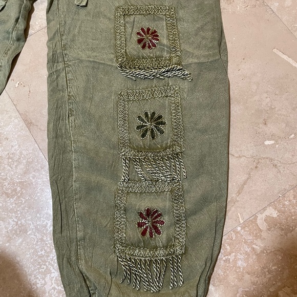 Free Flow Pants - Picture 3 of 6